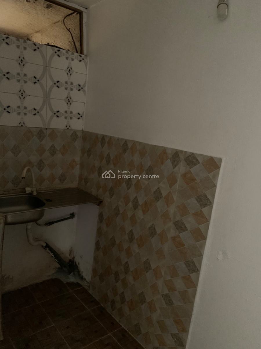 Lovely Mini Flat, Gra Phase 1, Magodo, Lagos, Mini Flat (room and Parlour) for Rent