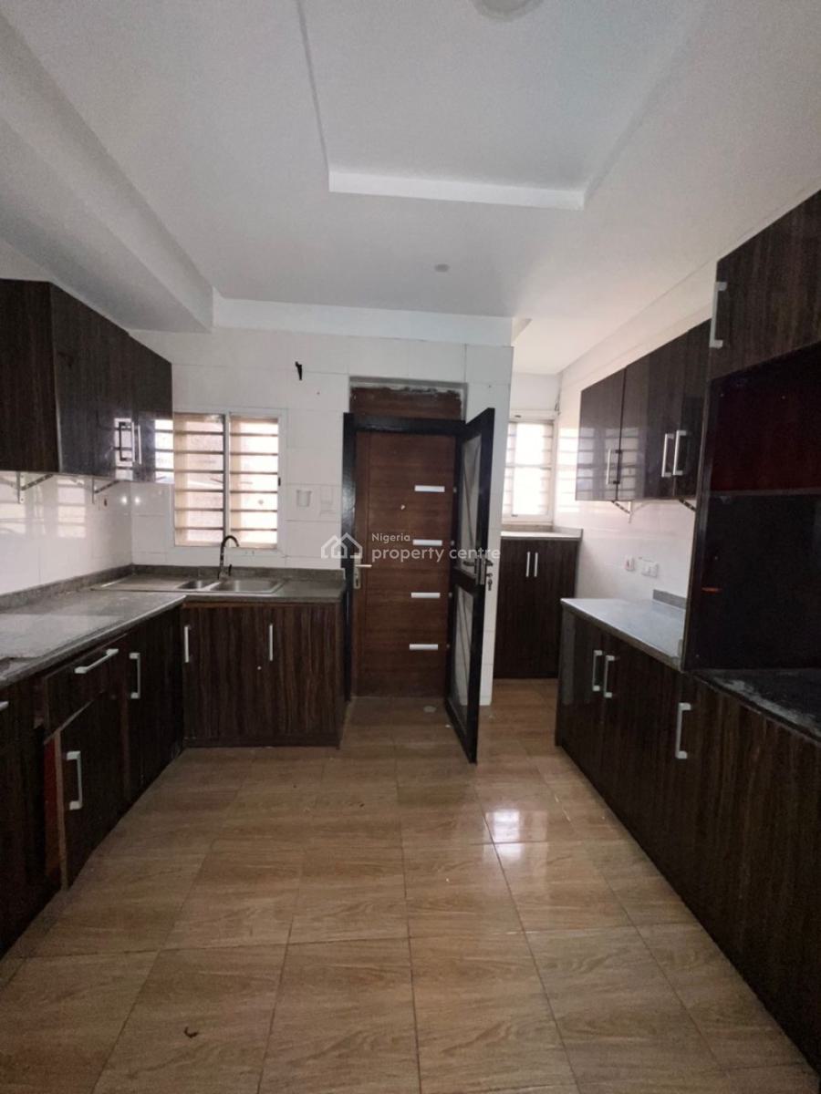 4 Bedroom Self Compound Terrace with Bq, Lekki Phase 1, Lekki, Lagos, Terraced Duplex for Rent