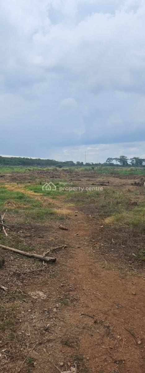 Prime Commercial Land Measuring 3.14 Hectares, Lagos Ibadan Expressway (outbound), Sagamu, Ogun, Commercial Land for Sale
