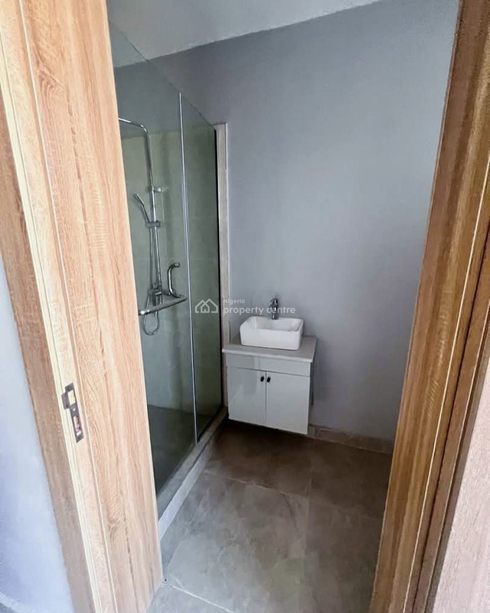 Luxury Newly Built 3 Bedrooms Serviced Apartment with Bq, Off Admiralty Way, Lekki Phase 1, Lekki, Lagos, Flat / Apartment for Sale