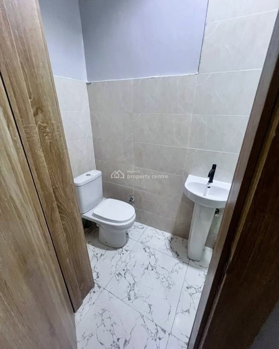 Luxury Newly Built 3 Bedrooms Serviced Apartment with Bq, Off Admiralty Way, Lekki Phase 1, Lekki, Lagos, Flat / Apartment for Sale