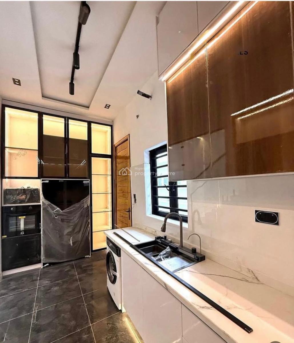 4 Bedrooms Semi Detached Duplex, Ikota, Lekki, Lagos, Semi-detached Duplex for Sale