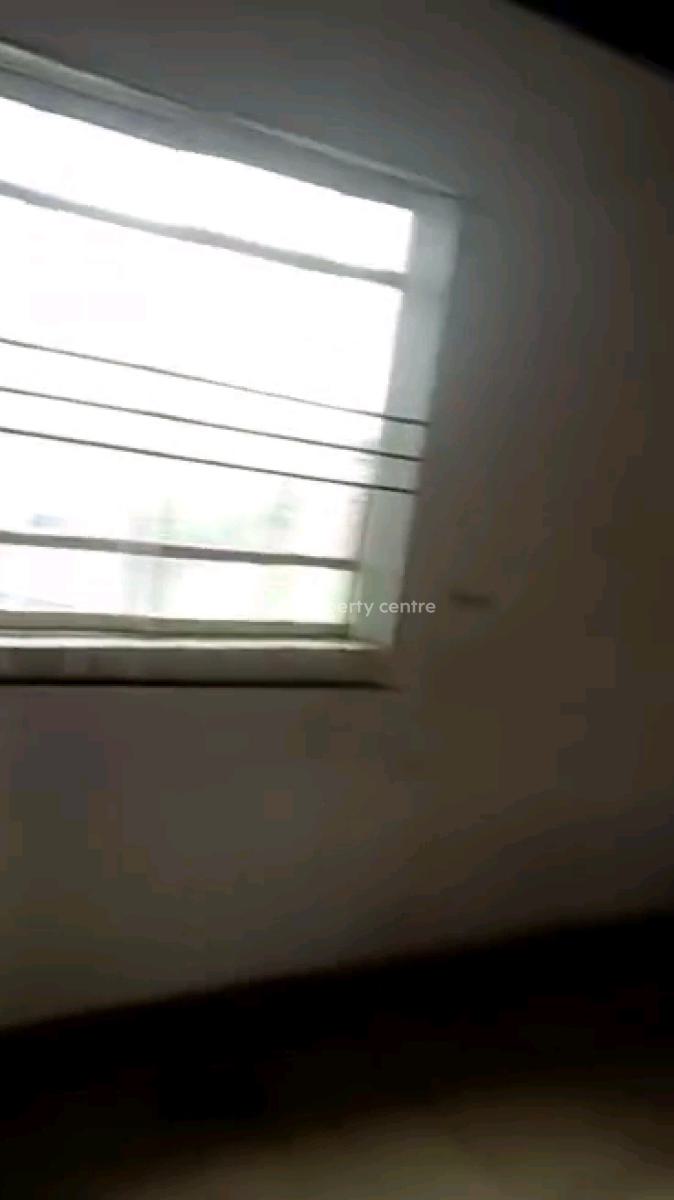 Standard N Executive  Mini Flat, Akinwumi Street, Alagomeji, Yaba, Lagos, Mini Flat (room and Parlour) for Rent