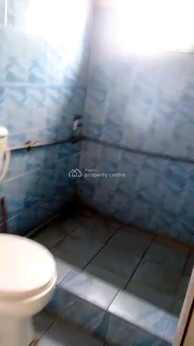 Standard N Executive  Mini Flat, Akinwumi Street, Alagomeji, Yaba, Lagos, Mini Flat (room and Parlour) for Rent