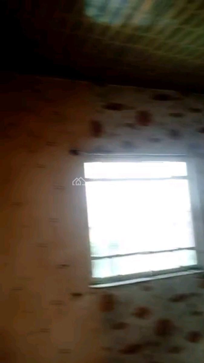 Standard N Executive  Mini Flat, Akinwumi Street, Alagomeji, Yaba, Lagos, Mini Flat (room and Parlour) for Rent