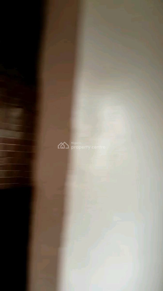 Standard N Executive  Mini Flat, Akinwumi Street, Alagomeji, Yaba, Lagos, Mini Flat (room and Parlour) for Rent