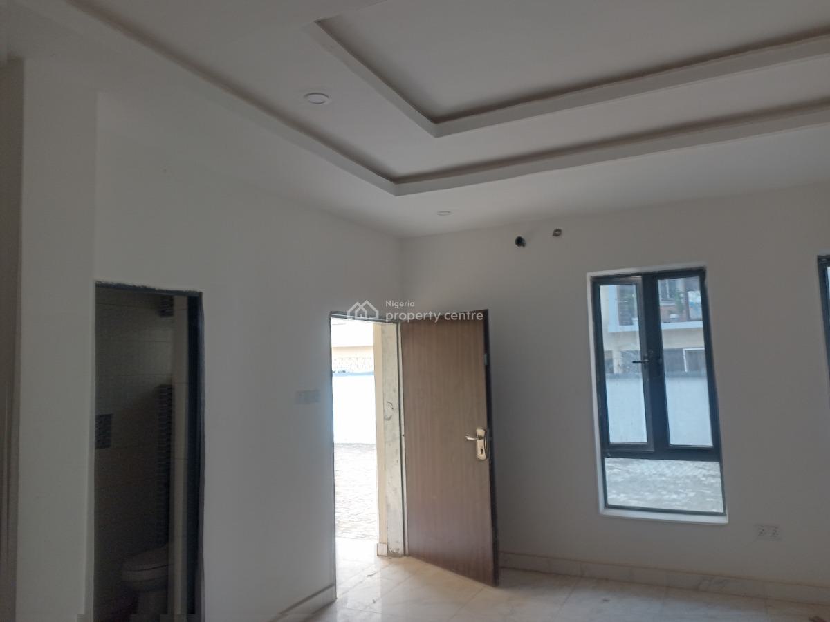 Brand New 3 Bedrooms Terraced Duplex with 1 Room Bq, After Gaduwa Estate Gate, Gaduwa, Abuja, Terraced Duplex for Sale