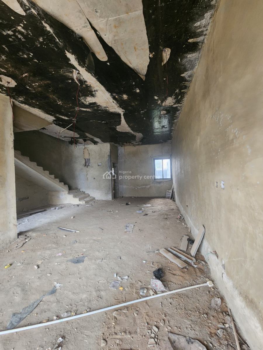 Beautiful, Spacious 5 Bedrooms Terraced Duplex, Guzape District, Abuja, Terraced Duplex for Sale