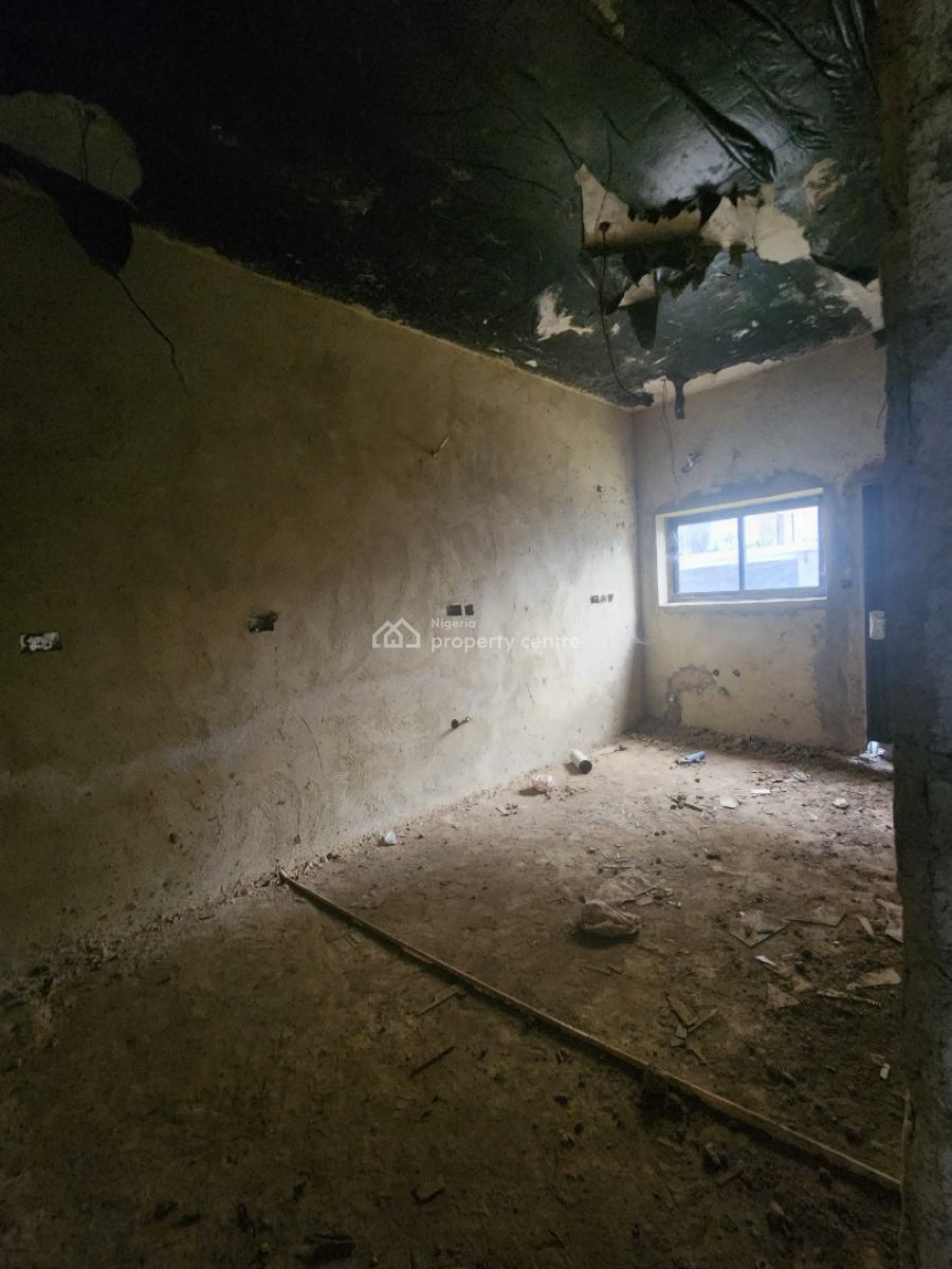 Beautiful, Spacious 5 Bedrooms Terraced Duplex, Guzape District, Abuja, Terraced Duplex for Sale