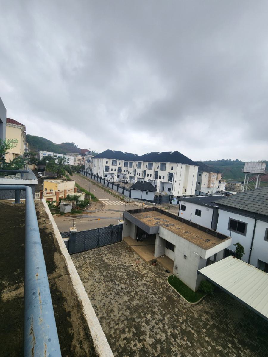 Beautiful, Spacious 5 Bedrooms Terraced Duplex, Guzape District, Abuja, Terraced Duplex for Sale