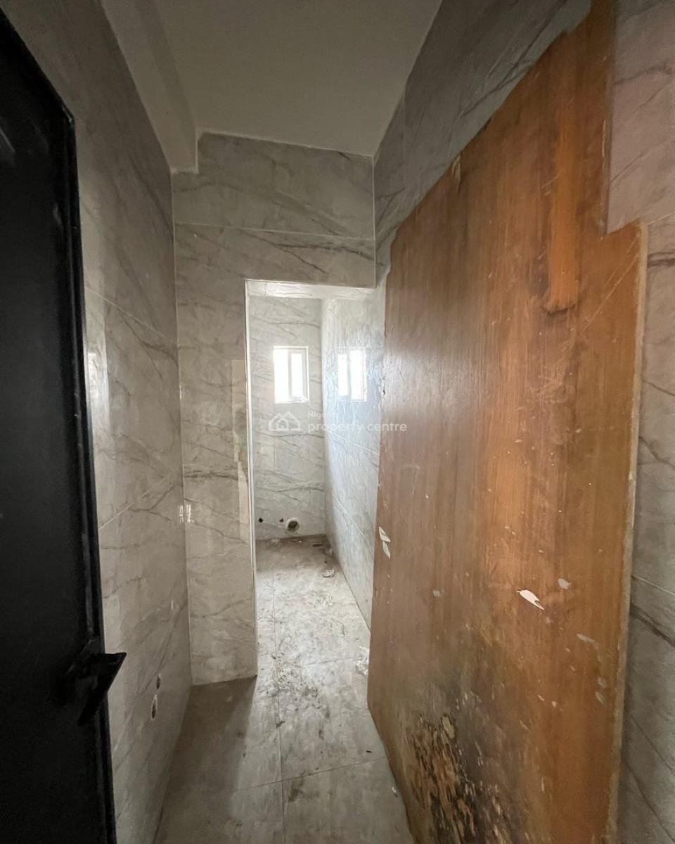 Well Built 331sqm Space with Elevator, Chevron Lekki, Lekki, Lagos, Office Space for Rent