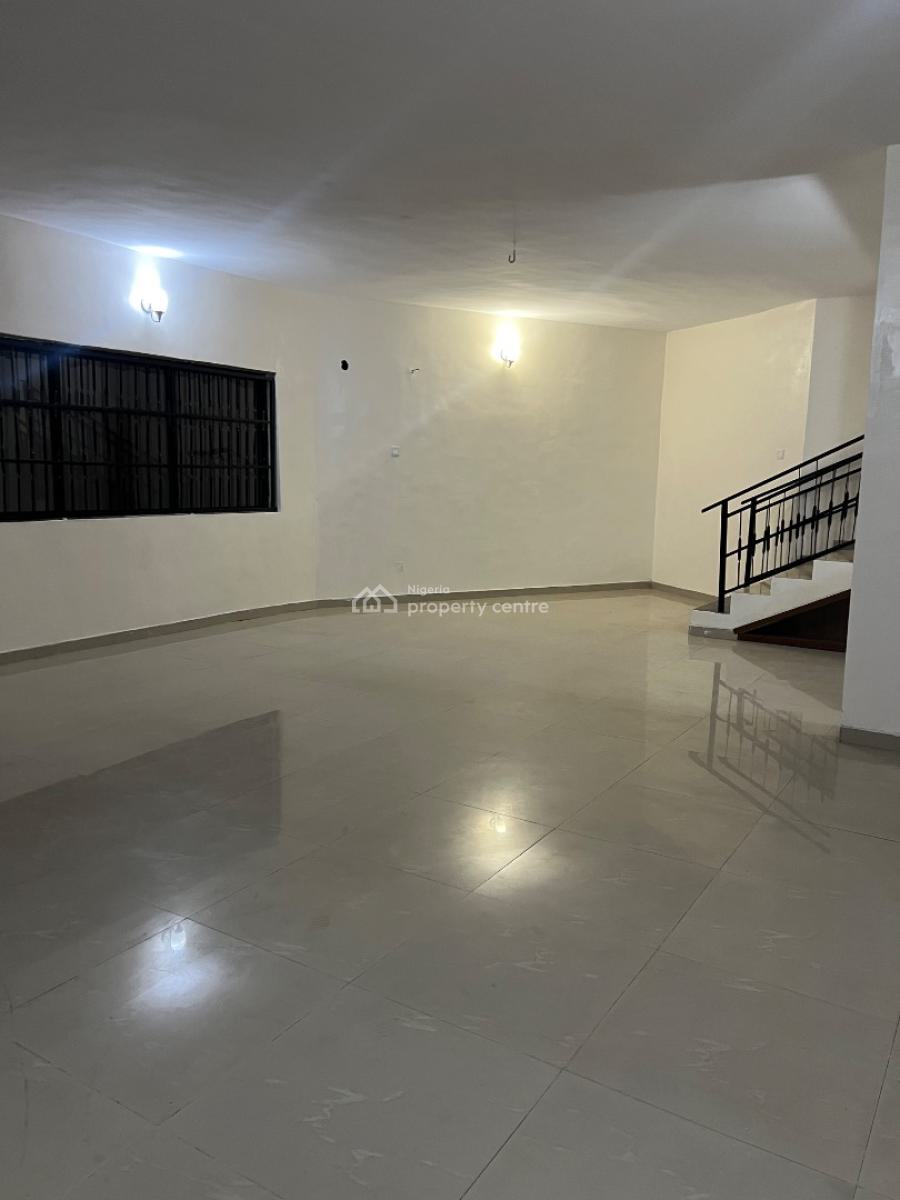 3 Bedroom Duplex with 2 Bq, Off Joel Ogunaike Road, Ikeja Gra, Ikeja, Lagos, Semi-detached Duplex for Rent