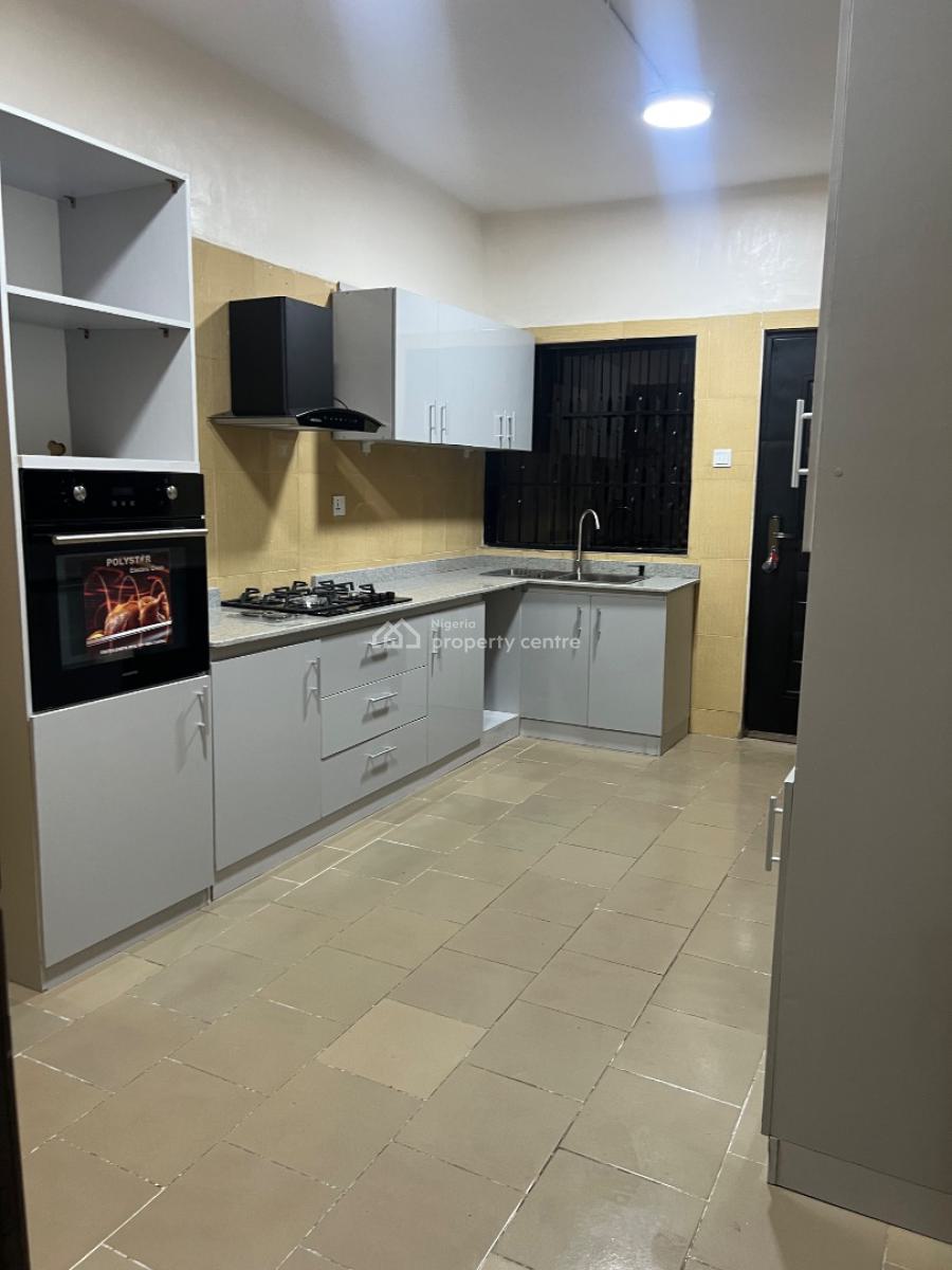 3 Bedroom Duplex with 2 Bq, Off Joel Ogunaike Road, Ikeja Gra, Ikeja, Lagos, Semi-detached Duplex for Rent