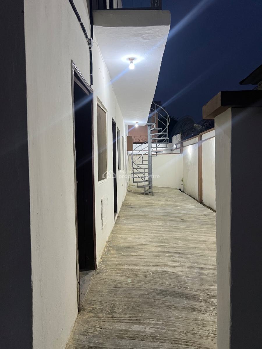 3 Bedroom Duplex with 2 Bq, Off Joel Ogunaike Road, Ikeja Gra, Ikeja, Lagos, Semi-detached Duplex for Rent