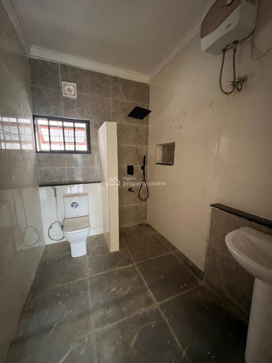 4 Bedrooms Terrace, Guzape District, Abuja, Terraced Duplex for Sale