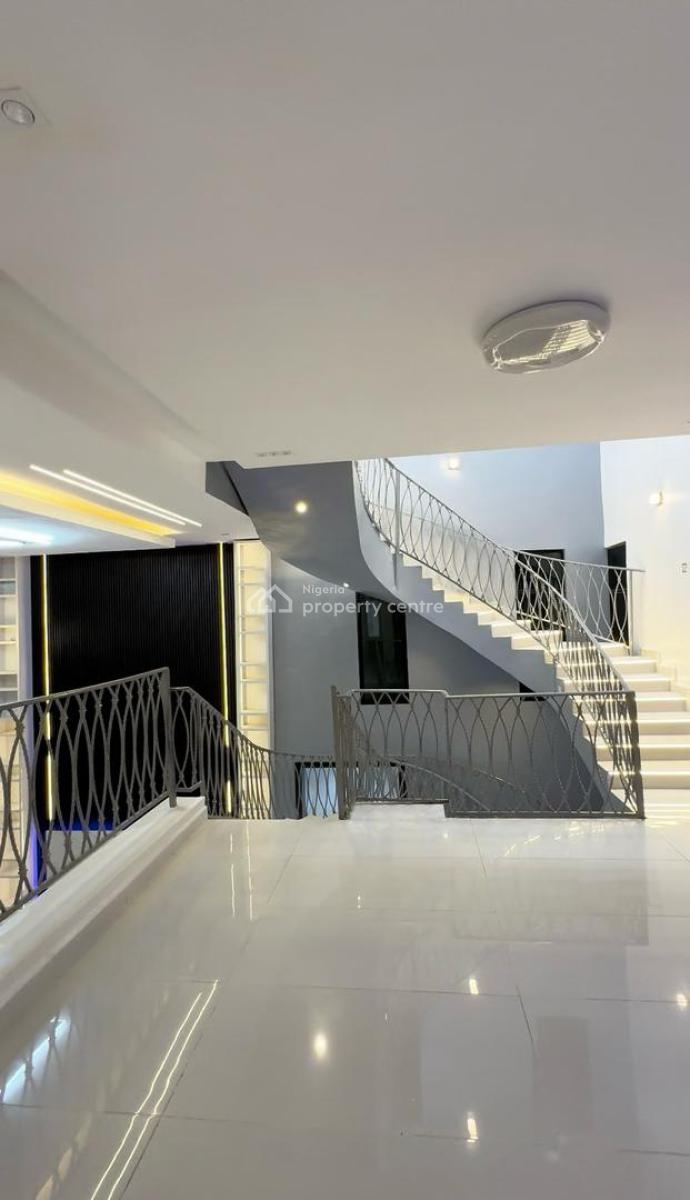 5 Bedrooms Penthouse Duplex Private Cinema & Rooftop, Jacuzzi, Swimming Pool, Sangotedo, Ajah, Lagos, Detached Duplex for Sale