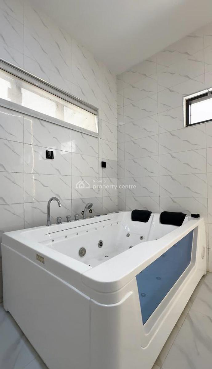 5 Bedrooms Penthouse Duplex Private Cinema & Rooftop, Jacuzzi, Swimming Pool, Sangotedo, Ajah, Lagos, Detached Duplex for Sale