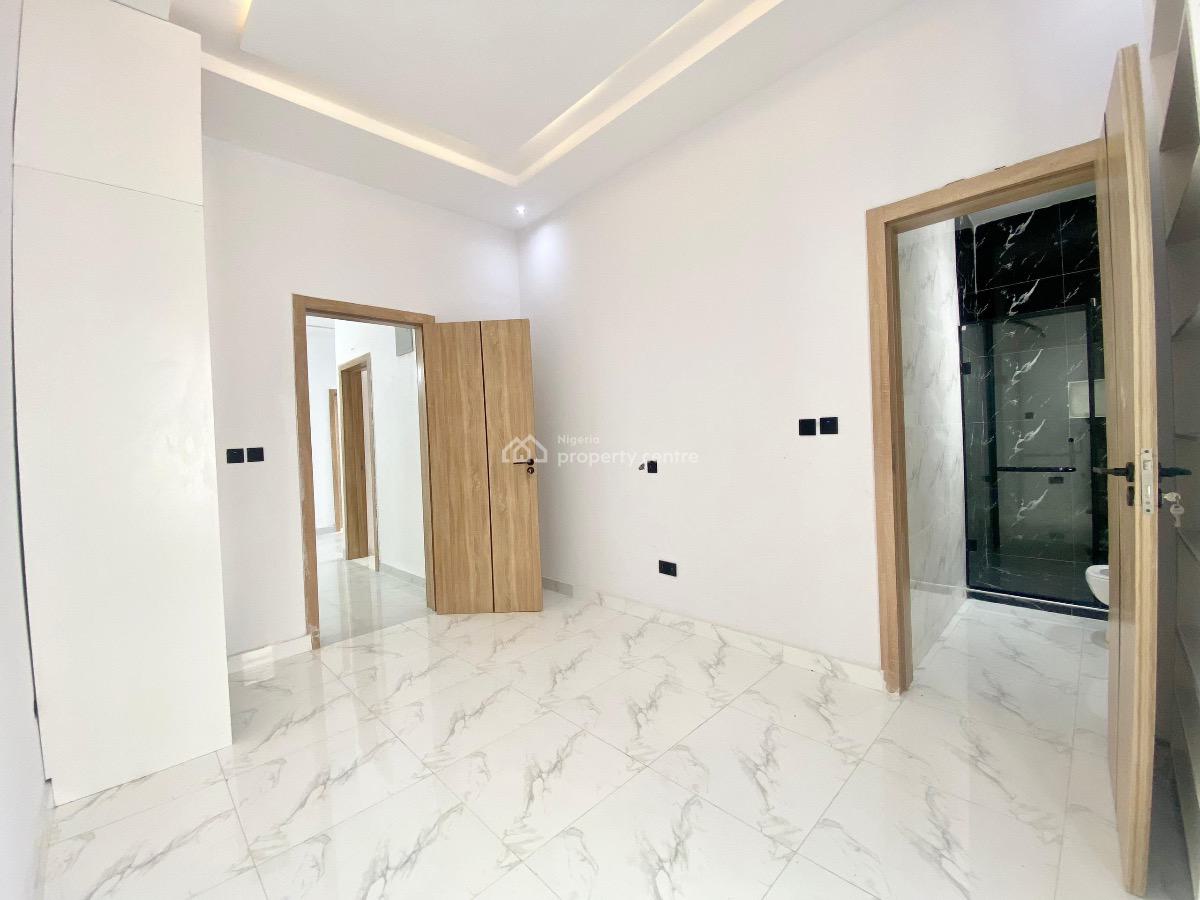 4 Bedrooms Semi Detached Duplex with Bq, Ajah, Lagos, Semi-detached Duplex for Sale