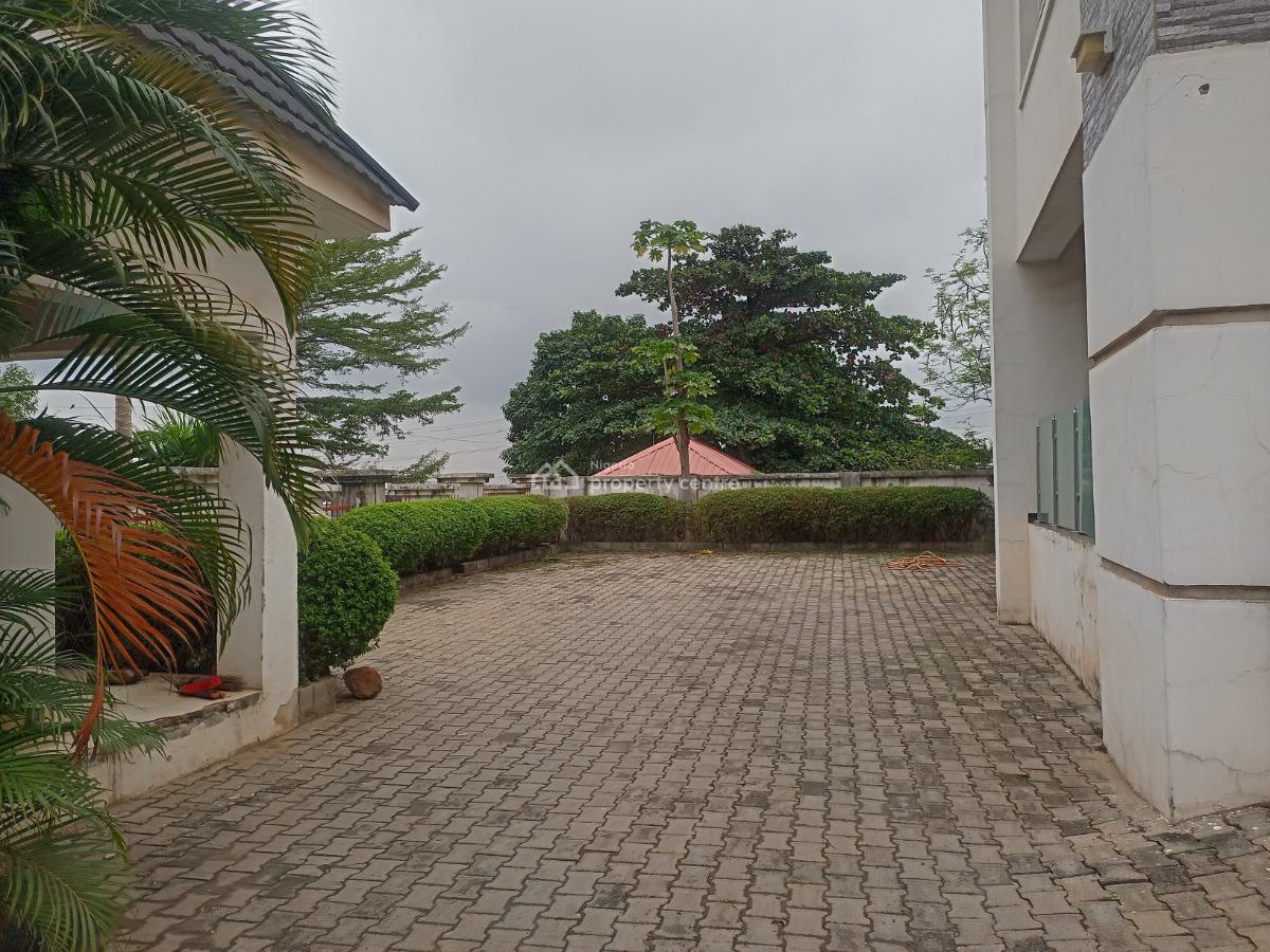5 Bedrooms Fully Detached Duplex with 3 Bedroom Flat Boys Quarter, Thames Street, Maitama District, Abuja, Detached Duplex for Sale