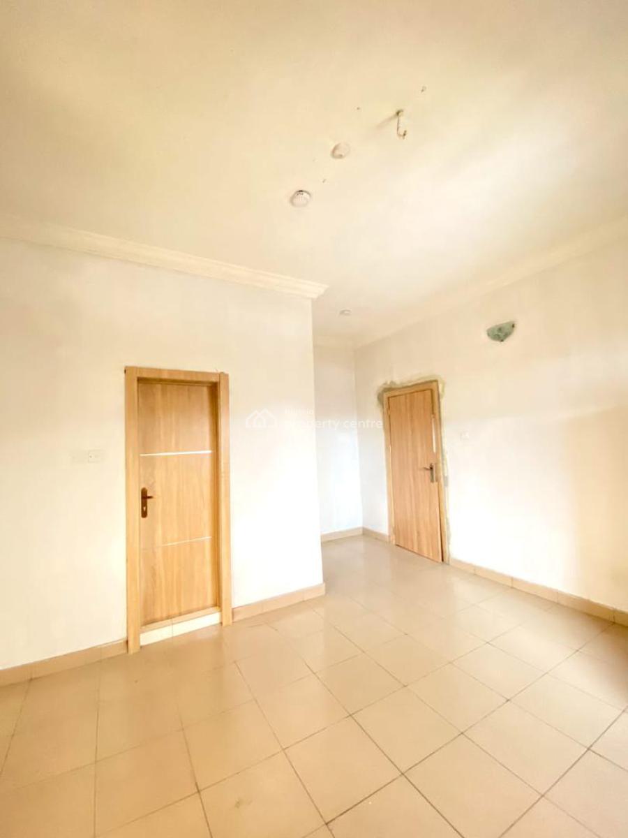 Luxury Three Bedroom Apartment, Mobil Estate, Ilaje, Ajah, Lagos, Flat / Apartment for Rent