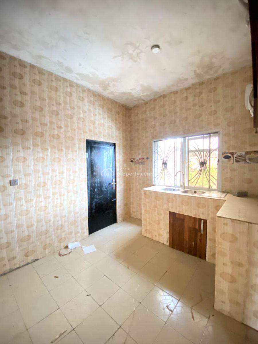 Luxury Three Bedroom Apartment, Mobil Estate, Ilaje, Ajah, Lagos, Flat / Apartment for Rent