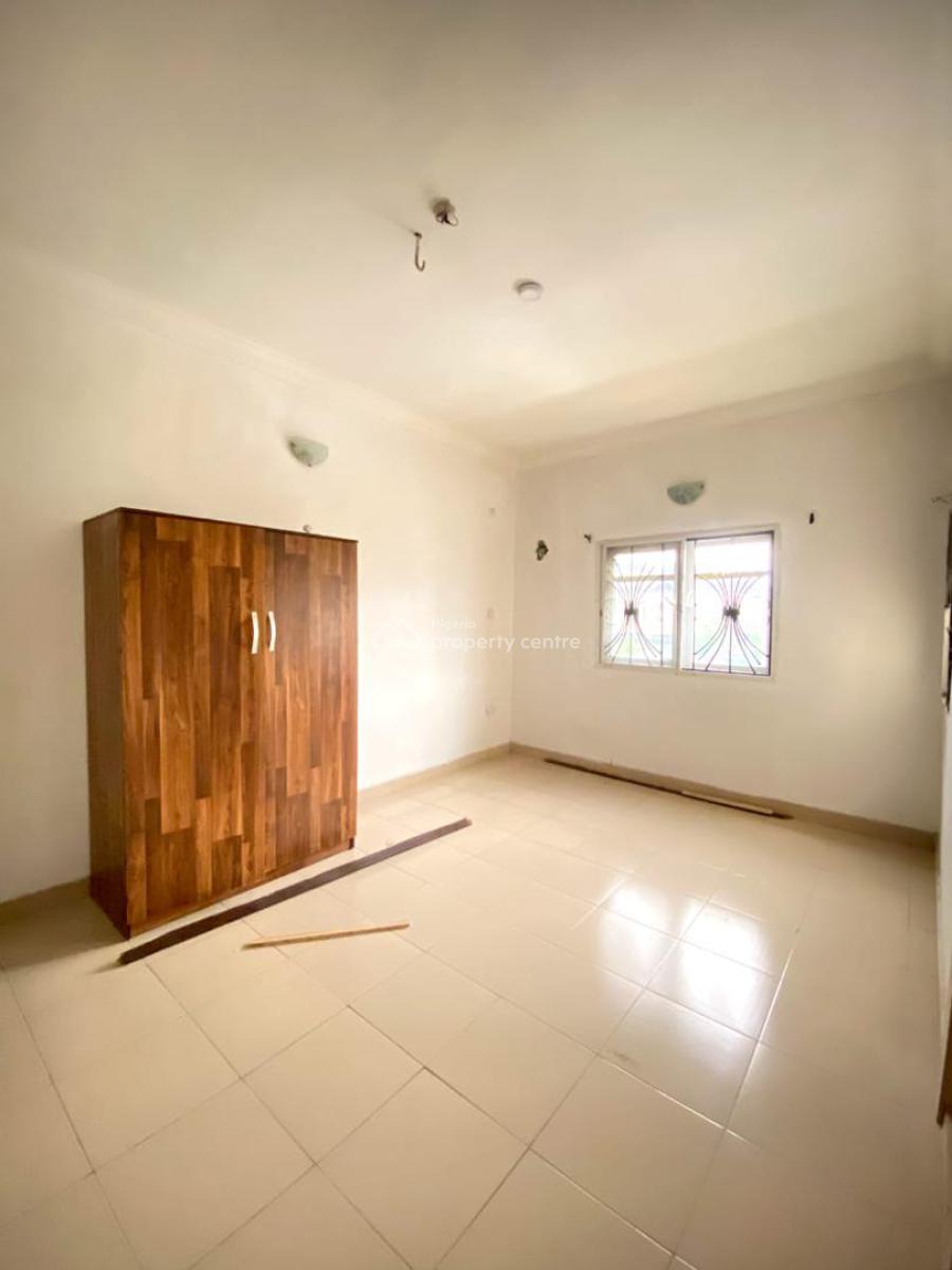 Luxury Three Bedroom Apartment, Mobil Estate, Ilaje, Ajah, Lagos, Flat / Apartment for Rent