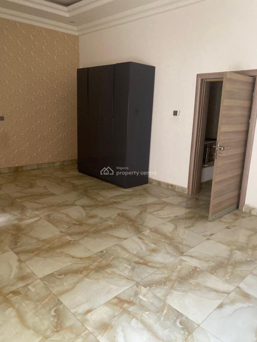 This Is a 4 Bedroom Terrace Duplex with Bq, Guzape District, Abuja, Terraced Duplex for Rent
