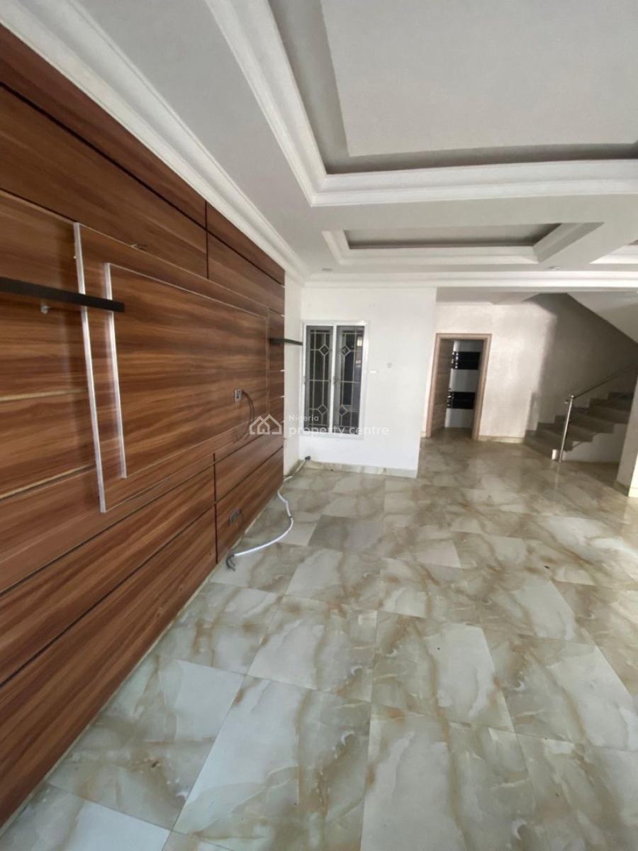 This Is a 4 Bedroom Terrace Duplex with Bq, Guzape District, Abuja, Terraced Duplex for Rent