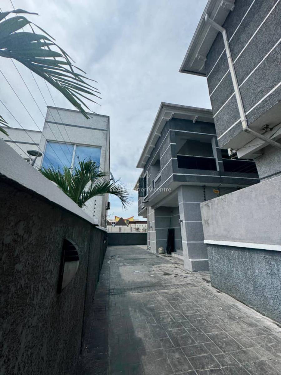 Spacious 5bedroom Fully Detached Duplex with 2 Service Quarters*, Osapa Lekki Lagos  Price : 12m, Osapa, Lekki, Lagos, Detached Duplex for Rent