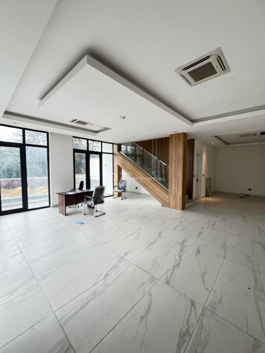 Waterfront 4 Bedroom Mansionette with a Pool , Elevator, Bq, Banana Island, Ikoyi, Lagos, Flat / Apartment for Sale