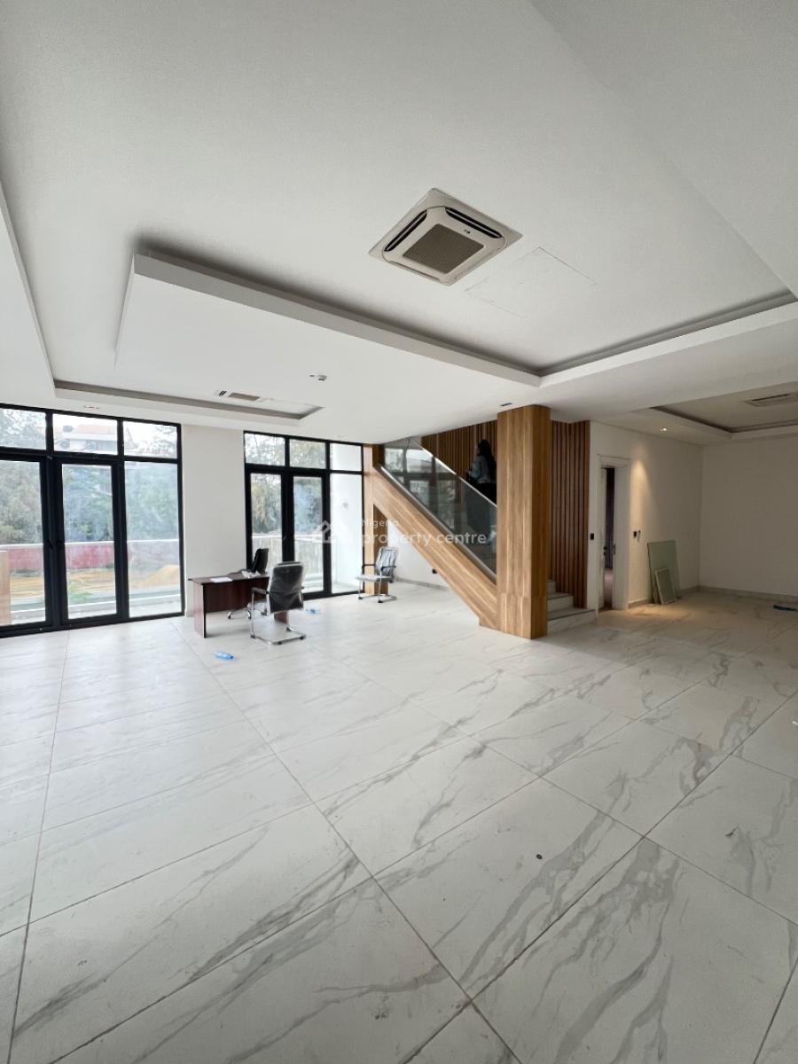 Waterfront 4 Bedroom Mansionette with a Pool , Elevator, Bq, Banana Island, Ikoyi, Lagos, Flat / Apartment for Sale