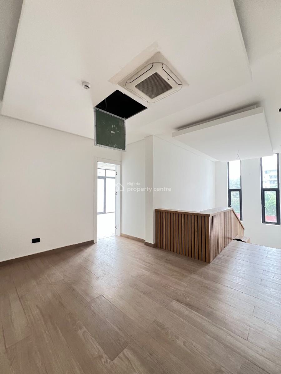 Waterfront 4 Bedroom Mansionette with a Pool , Elevator, Bq, Banana Island, Ikoyi, Lagos, Flat / Apartment for Sale