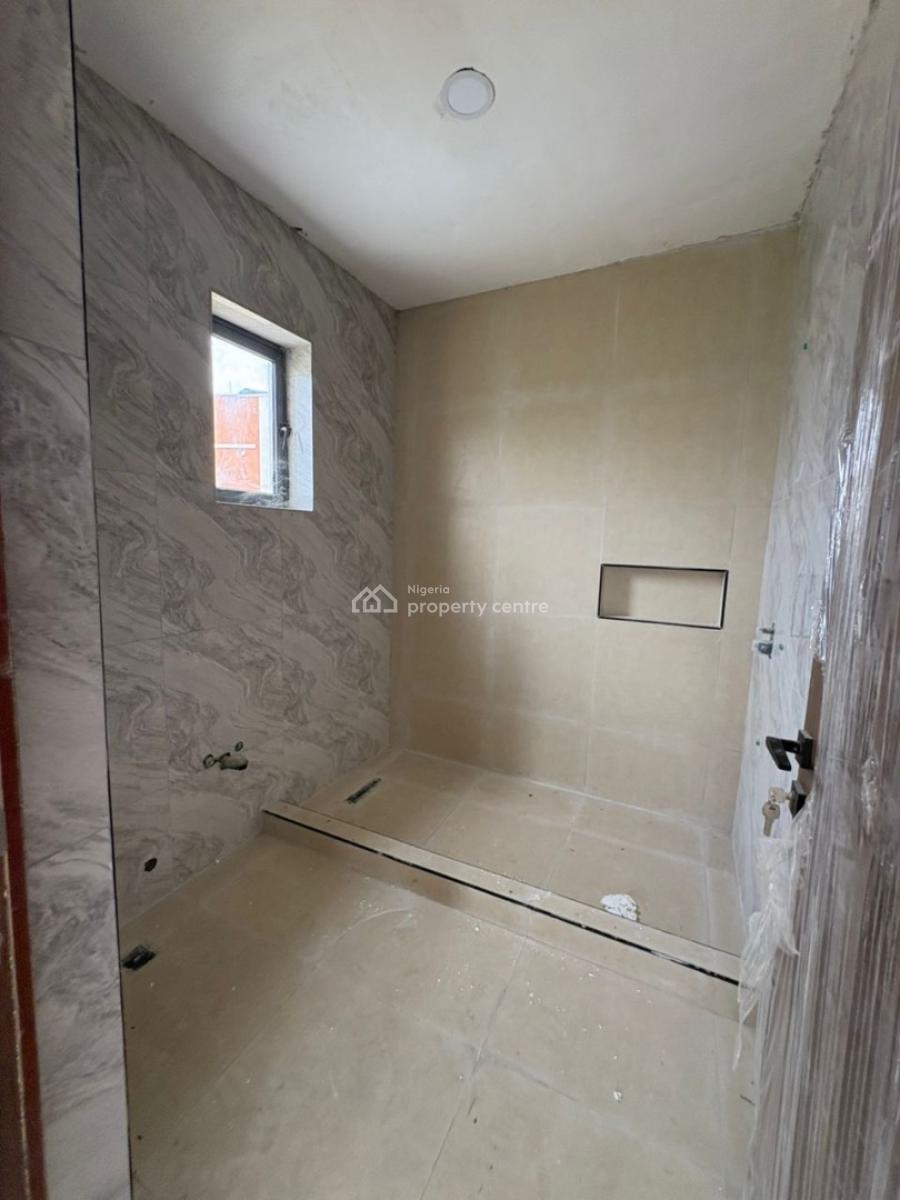 Newly Built 3 Bedroom Apartment, Lekki Phase 1, Lekki, Lagos, Flat / Apartment for Sale