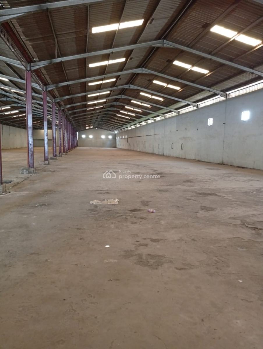 Warehouse for Lease Along Apapa Oshodi Express:  3,555sqm Warehouse Is, Oshodi, Lagos, Warehouse for Rent