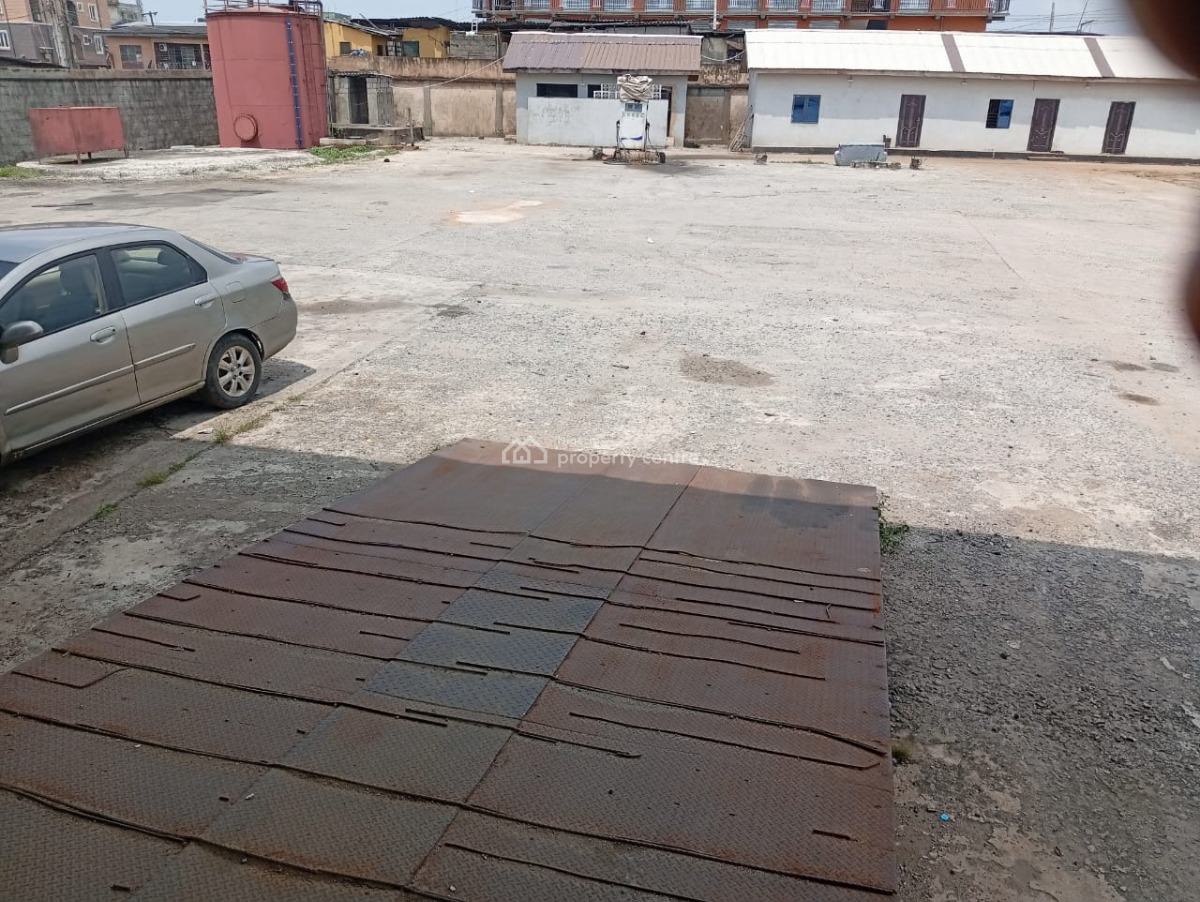 Warehouse for Lease Along Apapa Oshodi Express:  3,555sqm Warehouse Is, Oshodi, Lagos, Warehouse for Rent