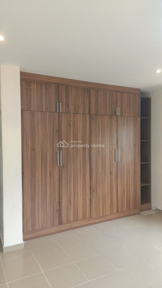 3 Bedroom Duplex with 2 Rooms Bq, Ikeja Gra, Ikeja, Lagos, Office Space for Rent