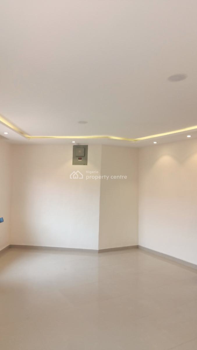 3 Bedroom Duplex with 2 Rooms Bq, Ikeja Gra, Ikeja, Lagos, Office Space for Rent