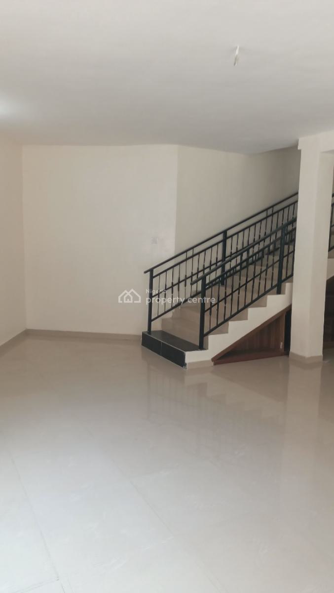 3 Bedroom Duplex with 2 Rooms Bq, Ikeja Gra, Ikeja, Lagos, Office Space for Rent