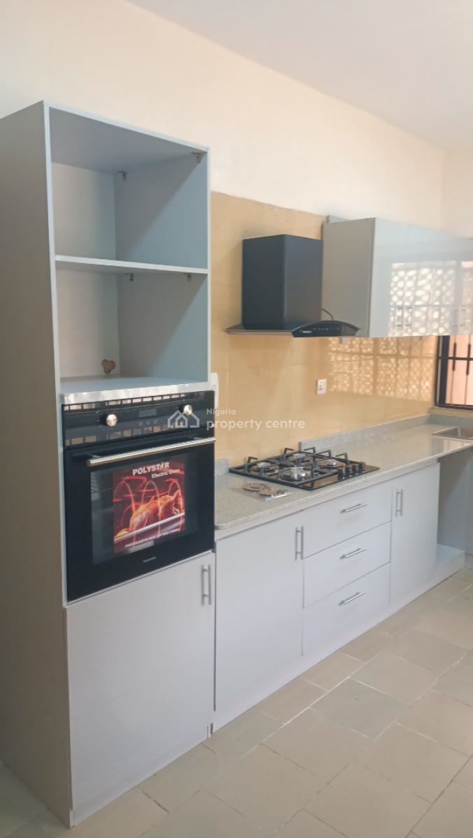 3 Bedroom Duplex with 2 Rooms Bq, Ikeja Gra, Ikeja, Lagos, Office Space for Rent