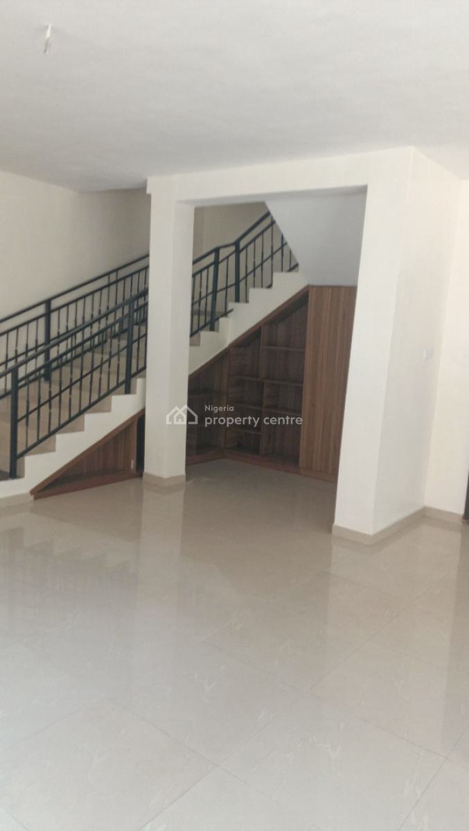 3 Bedroom Duplex with 2 Rooms Bq, Ikeja Gra, Ikeja, Lagos, Office Space for Rent