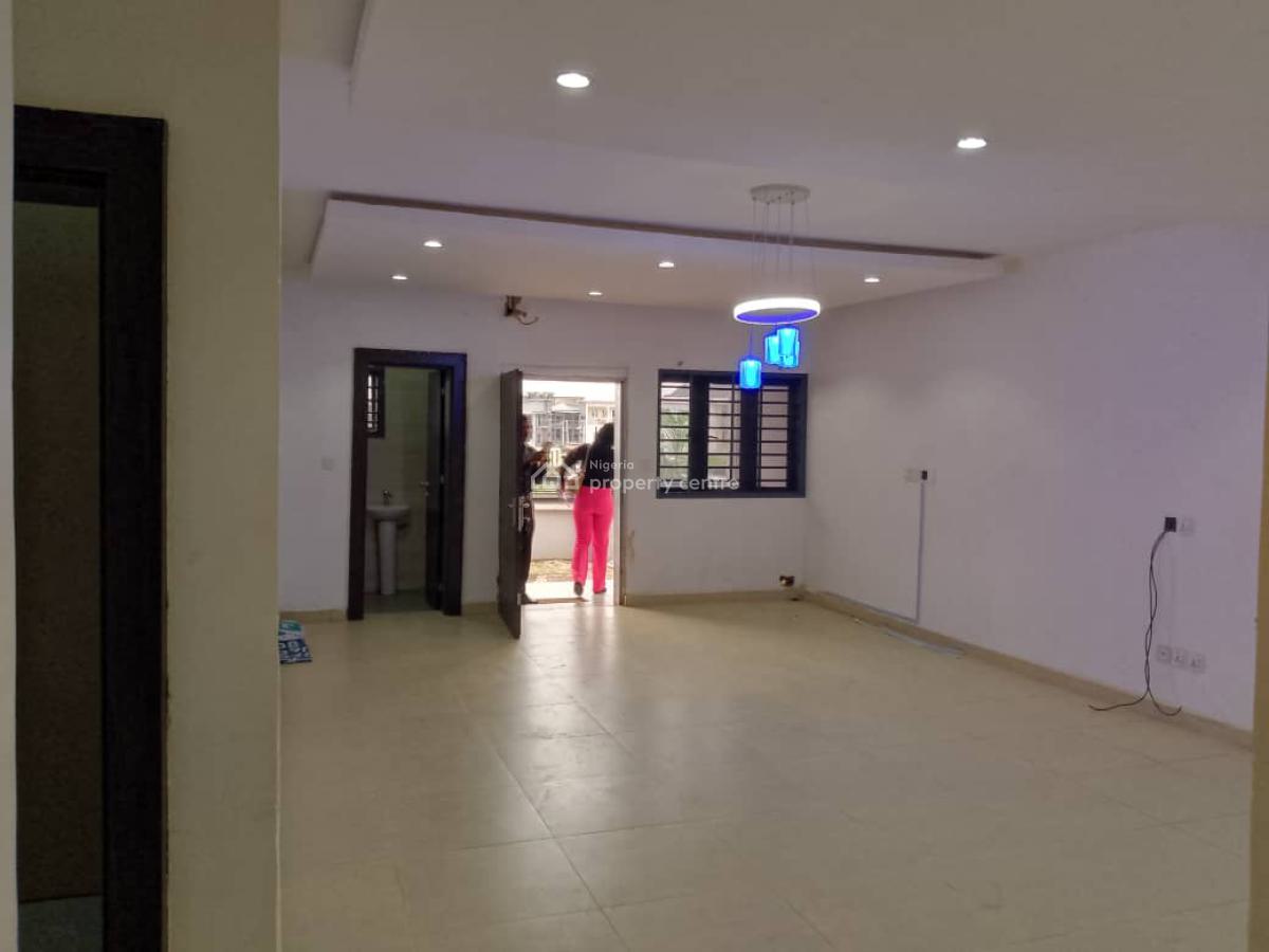 Spacious 3-bedroom Flat on First Floor and Ground Floor, Jahi Gilmor, Jahi, Abuja, Flat / Apartment for Rent