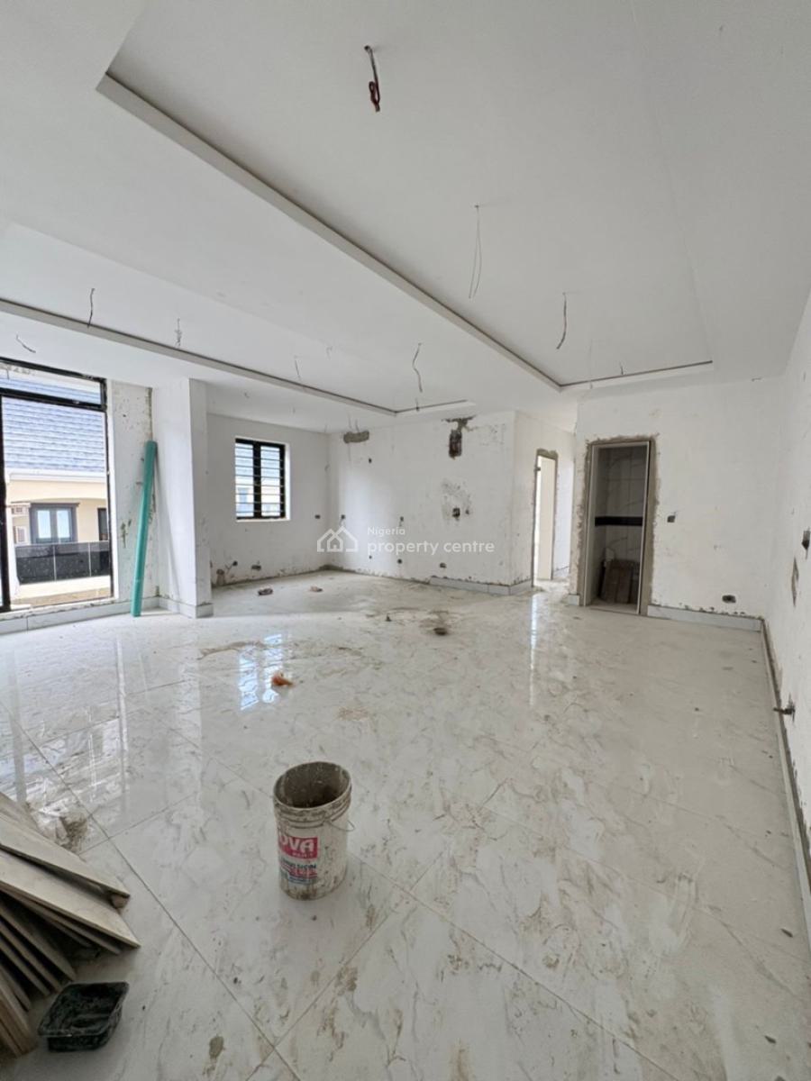 Newly Built 2 Bedrooms Apartment with Pool and Elevator, Lekki Phase 1, Lekki, Lagos, Flat / Apartment for Sale