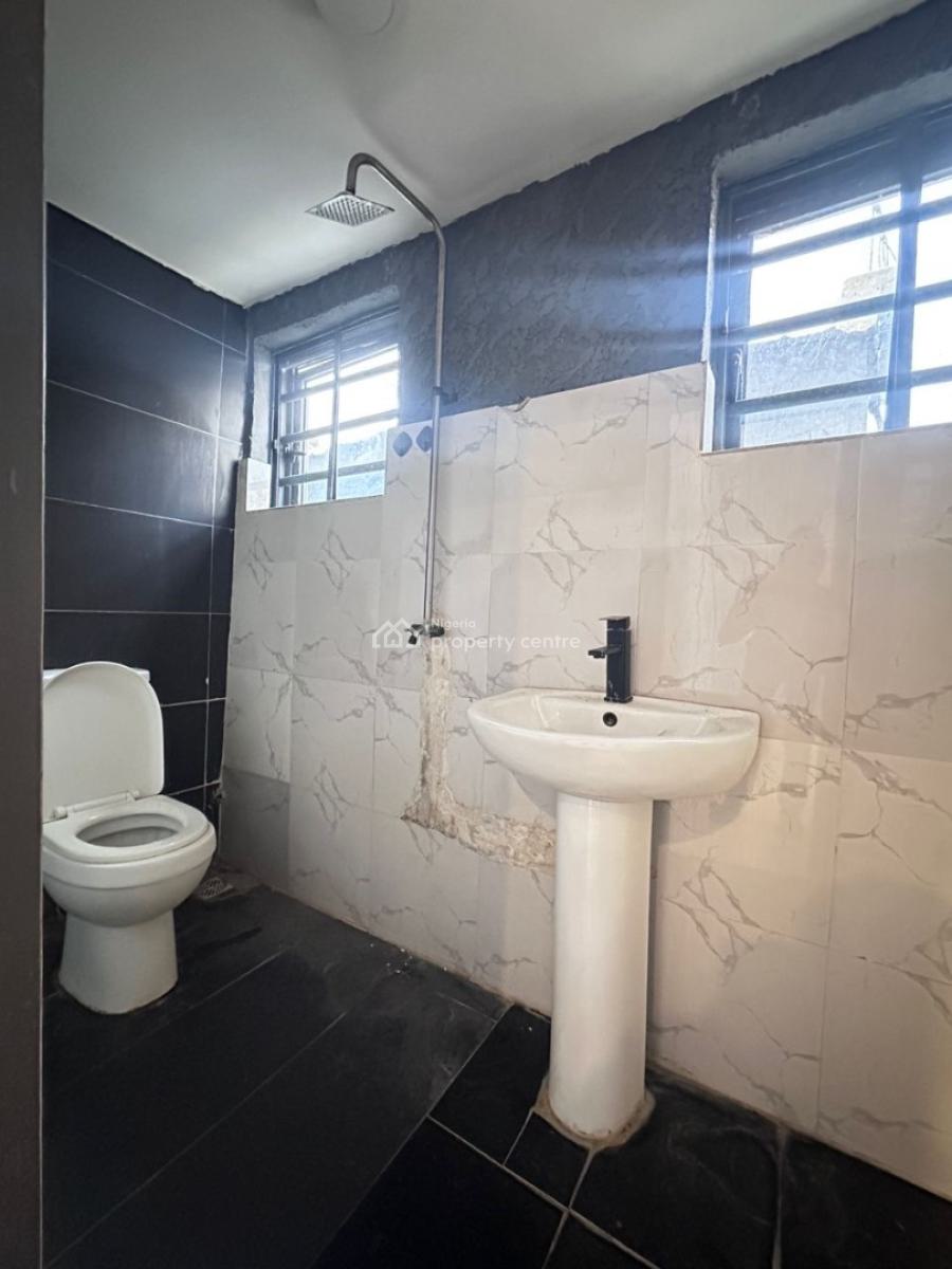 Standard and Spacious Selfcon with Personal Kitchen, Ologolo, Ologolo, Lekki, Lagos, Self Contain (single Rooms) for Rent