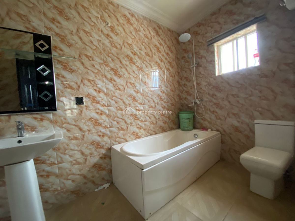 Luxury 3 Bedroom Flat, Omole Phase 2, Ikeja, Lagos, Flat / Apartment for Rent