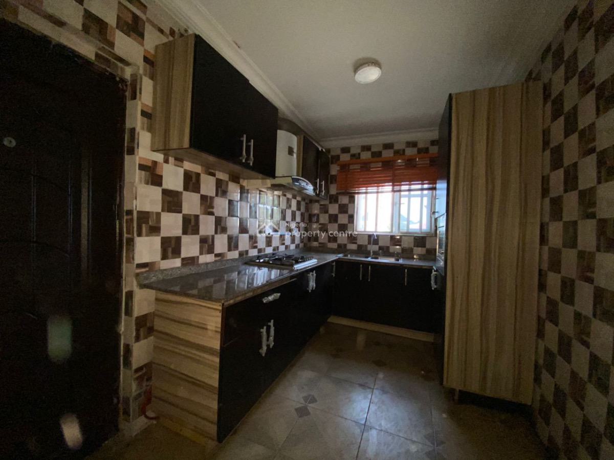 Luxury 3 Bedroom Flat, Omole Phase 2, Ikeja, Lagos, Flat / Apartment for Rent