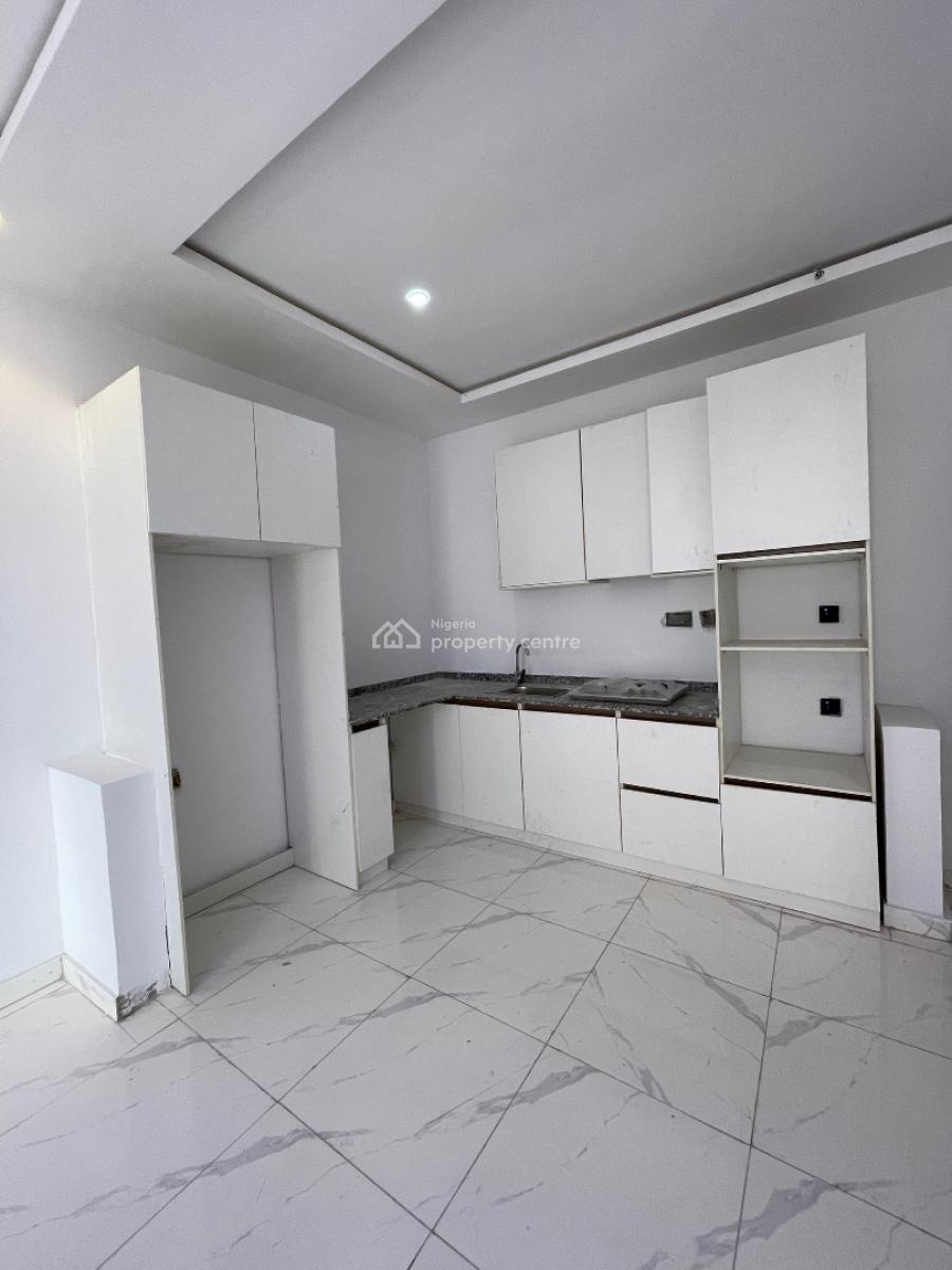 Neatly Built 2 Bedroom Apartment with Swimming Pool & Gym, Ikate, Lekki, Lagos, Flat / Apartment for Sale
