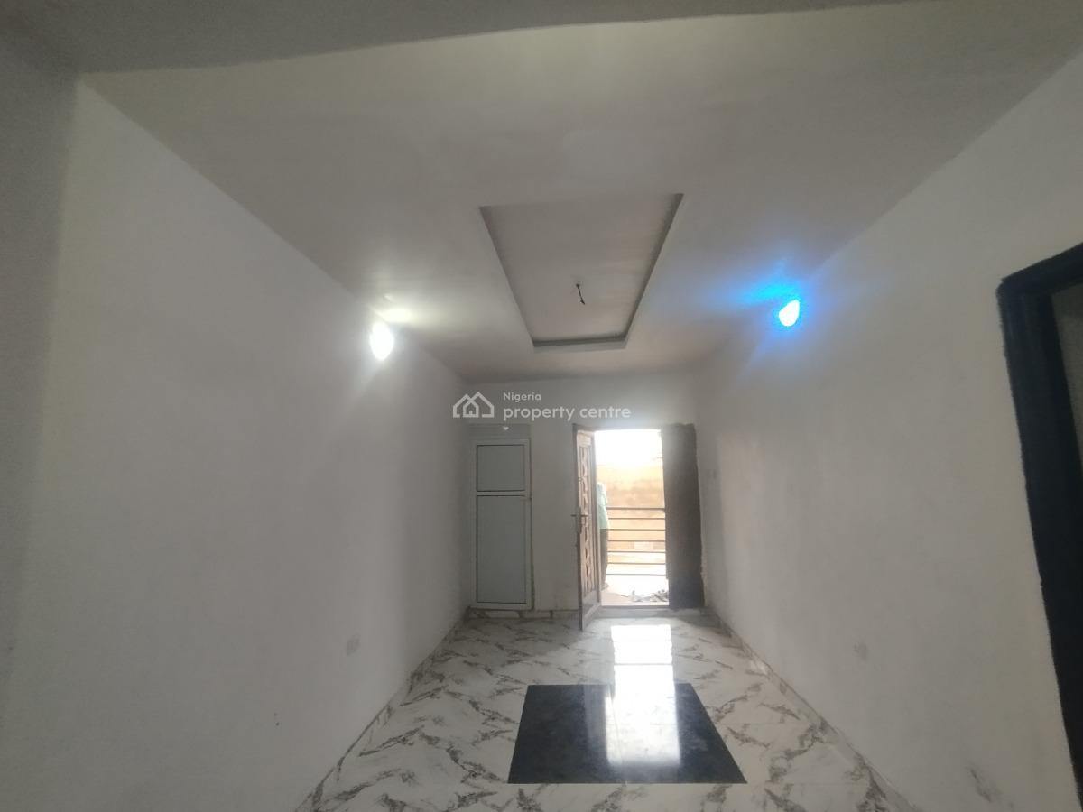 Brand New 2besroom Flat, Ikorodu, Lagos, Flat / Apartment for Rent