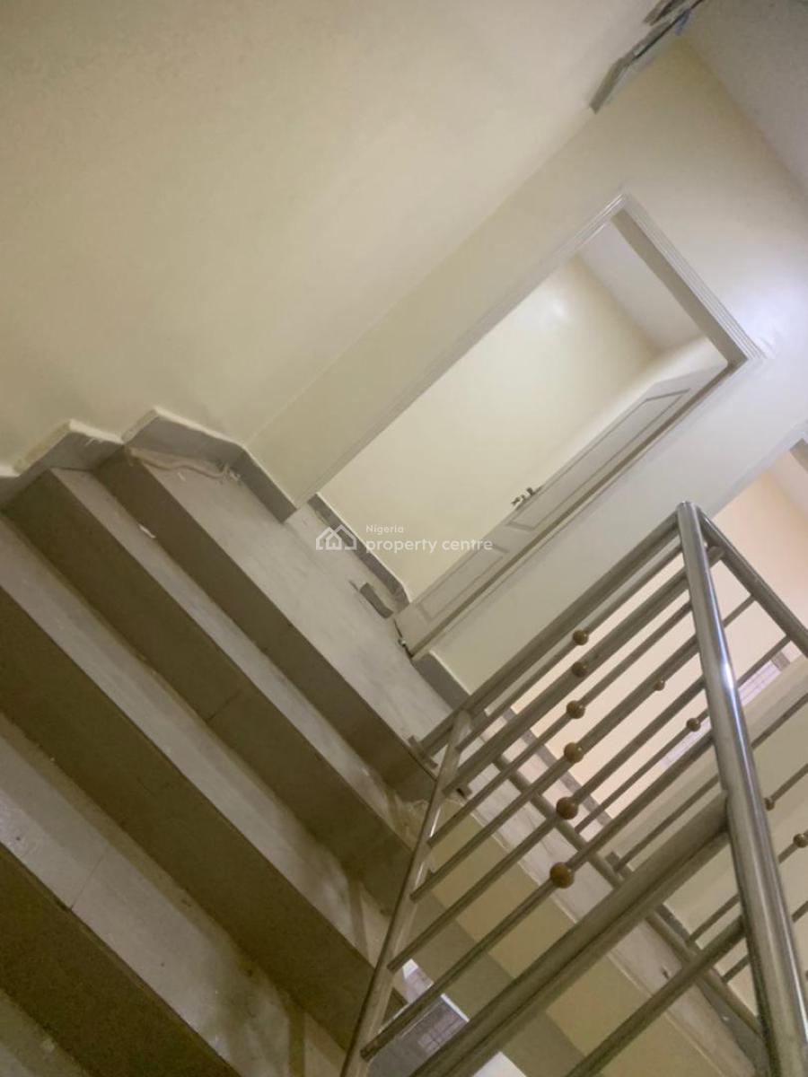 Well Finished 4 Bedroom Terrace Duplex, 2nd Avenue, Gwarinpa, Abuja, Terraced Duplex for Rent