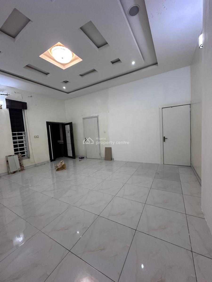 a Spacious Standard Selfcon, Ologolo Lekki, Ologolo, Lekki, Lagos, Self Contain (single Rooms) for Rent