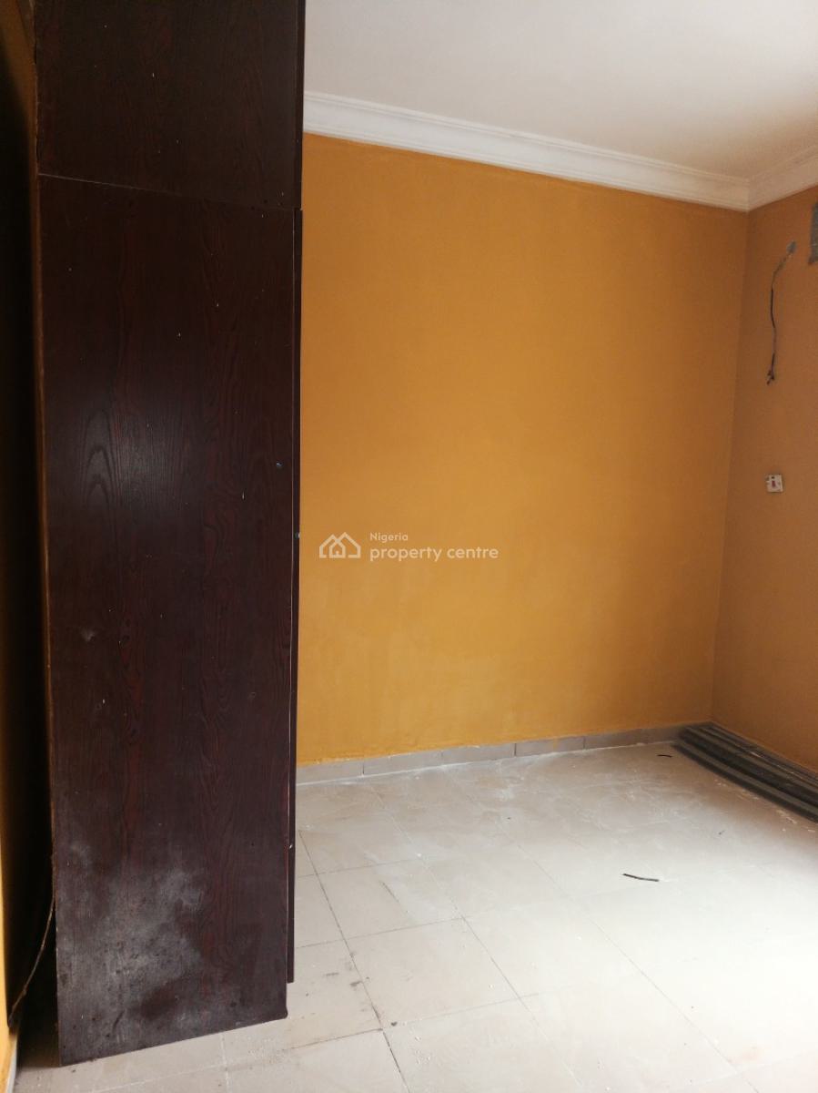 Renovated Clean 3 Bedroom Apartment, Off Mobil Road Ilaje, Ilaje, Ajah, Lagos, Flat / Apartment for Rent
